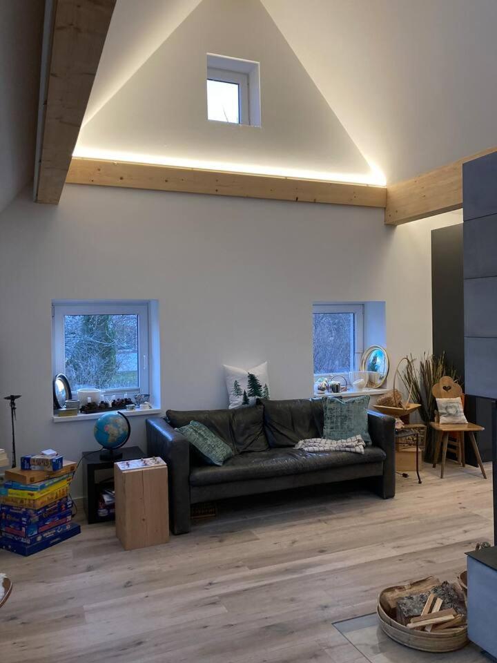 Neues Penthouse-Loft Mit Konuskarte Fuer Gratis Oepnv Apartment Ehrenkirchen Bagian luar foto