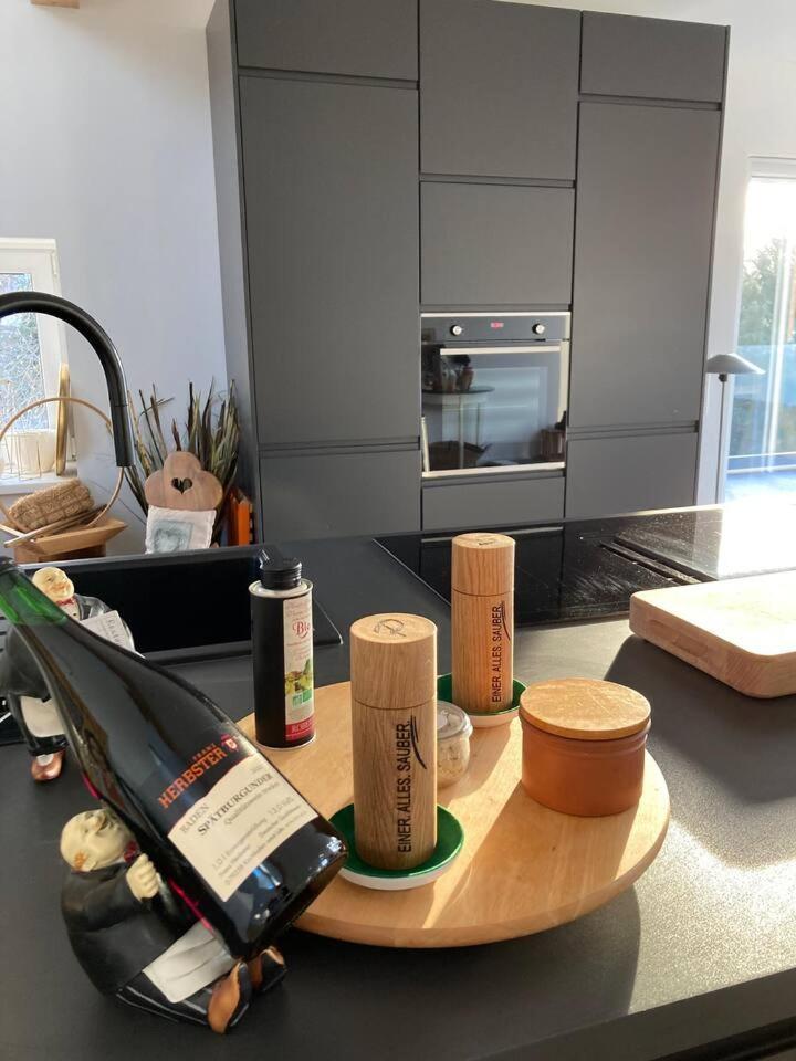 Neues Penthouse-Loft Mit Konuskarte Fuer Gratis Oepnv Apartment Ehrenkirchen Bagian luar foto